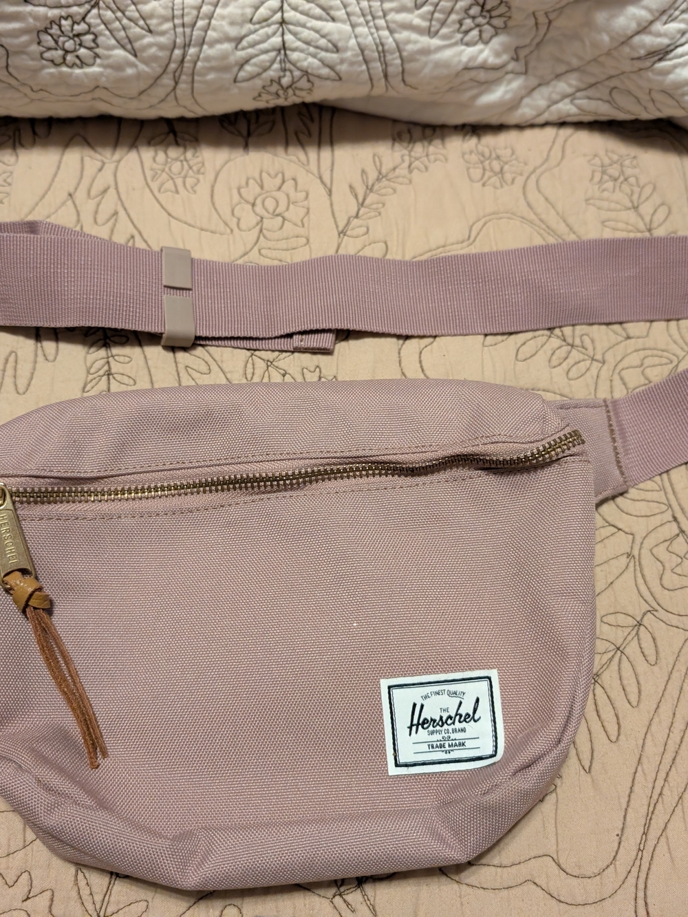 Herschel Supply Co. Mini Waist Pack in Dusty Pink